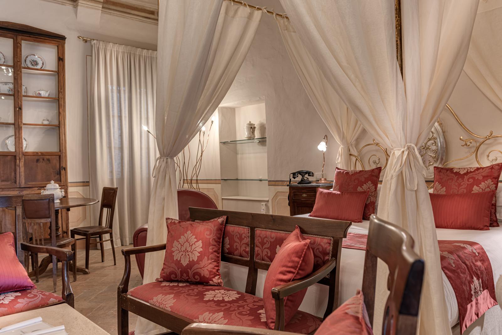 Palazzo Del Capitano Wellness E Relais Hotel San Quirico dʼOrcia Exterior foto