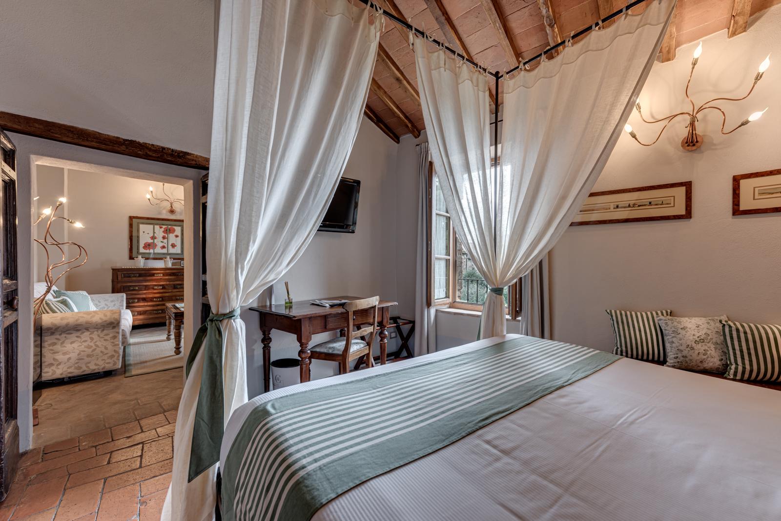 Palazzo Del Capitano Wellness E Relais Hotel San Quirico dʼOrcia Exterior foto