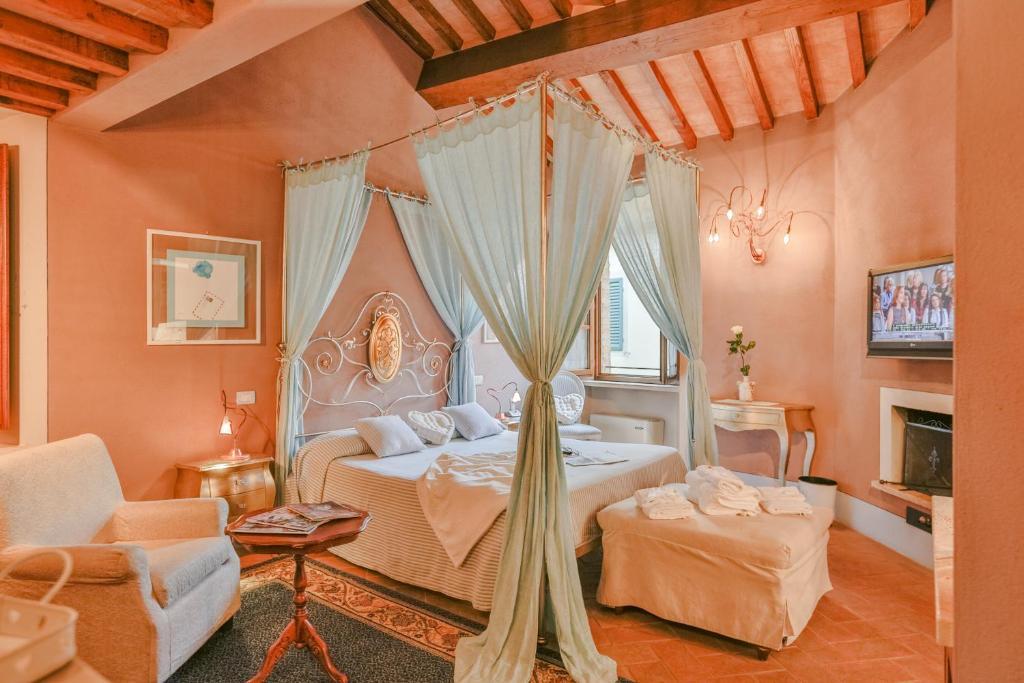 Palazzo Del Capitano Wellness E Relais Hotel San Quirico dʼOrcia Exterior foto